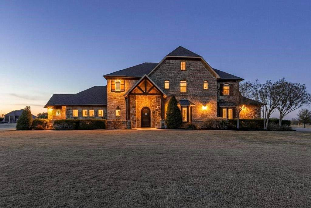 4651 High Point Drive - Photo 1