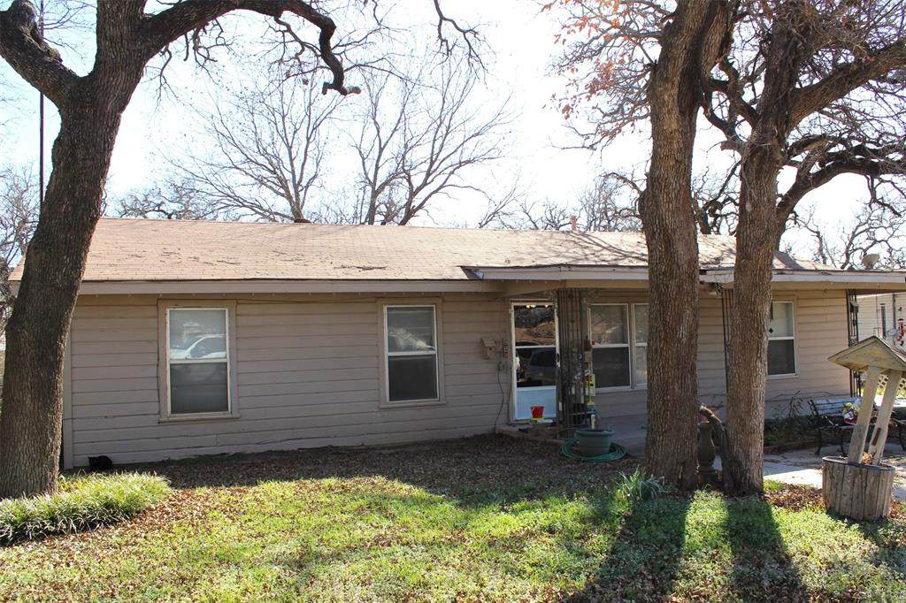 403 Mockingbird Lane - Photo 1