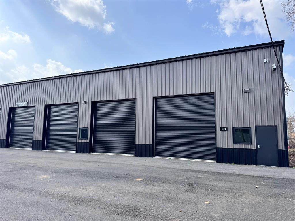 1010 Contractors Circle - Photo 1