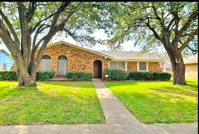 2752 Meadow Isle Lane - Photo 1