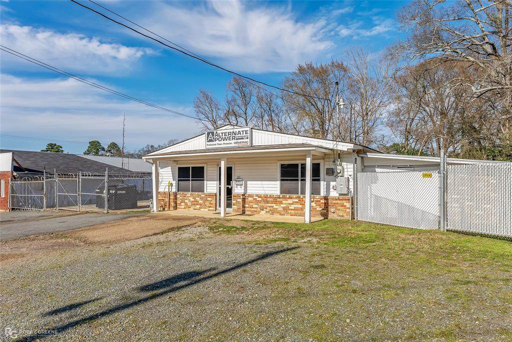325 Dennis Drive - Photo 1