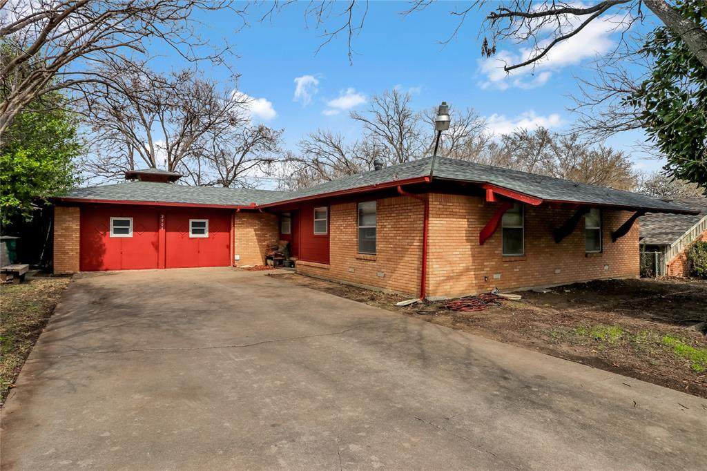 2904 Yates Street - Photo 1