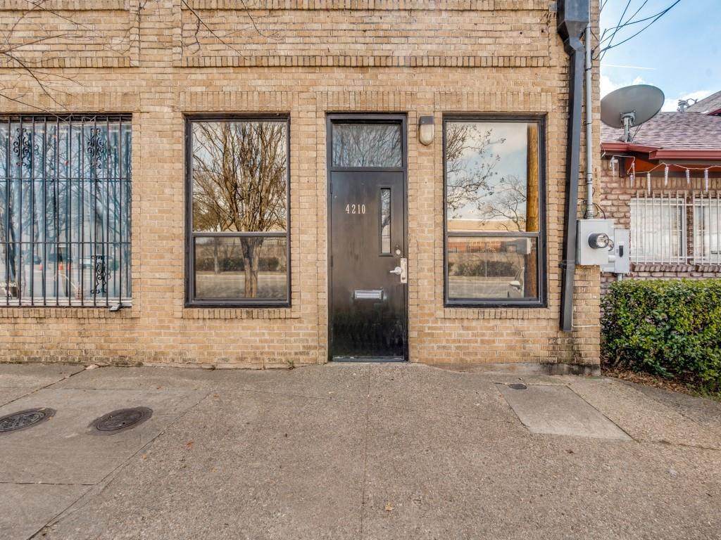 4210 Main Street - Photo 1