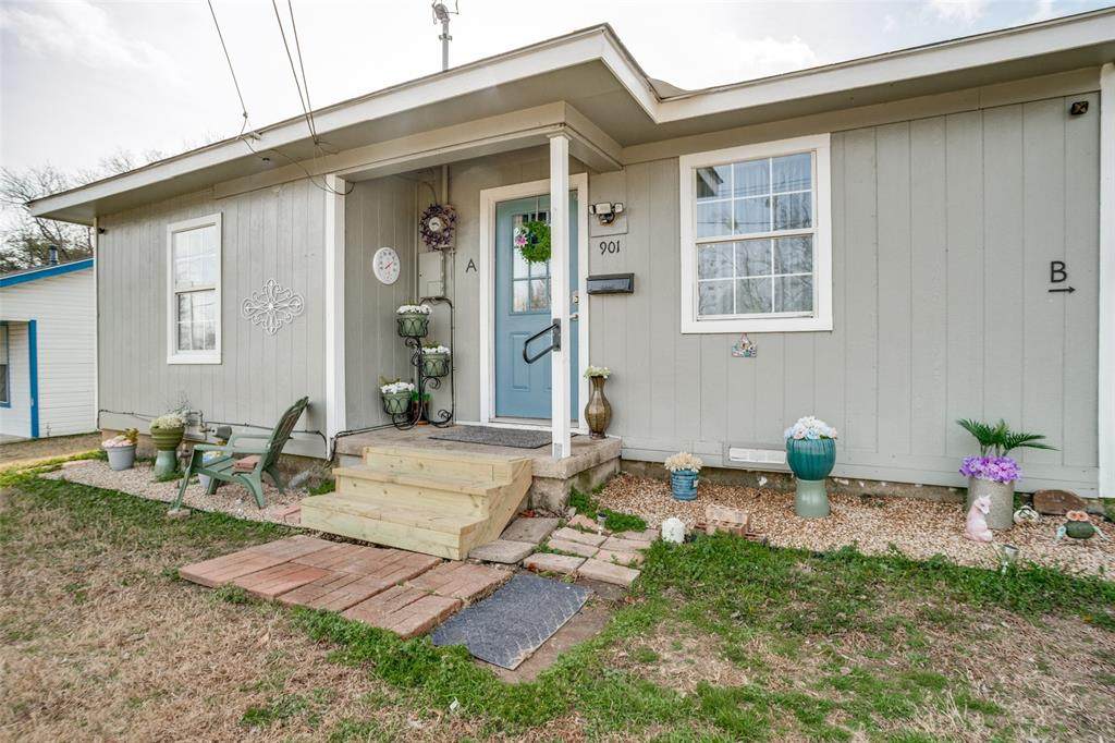 901 Park Street - Photo 1