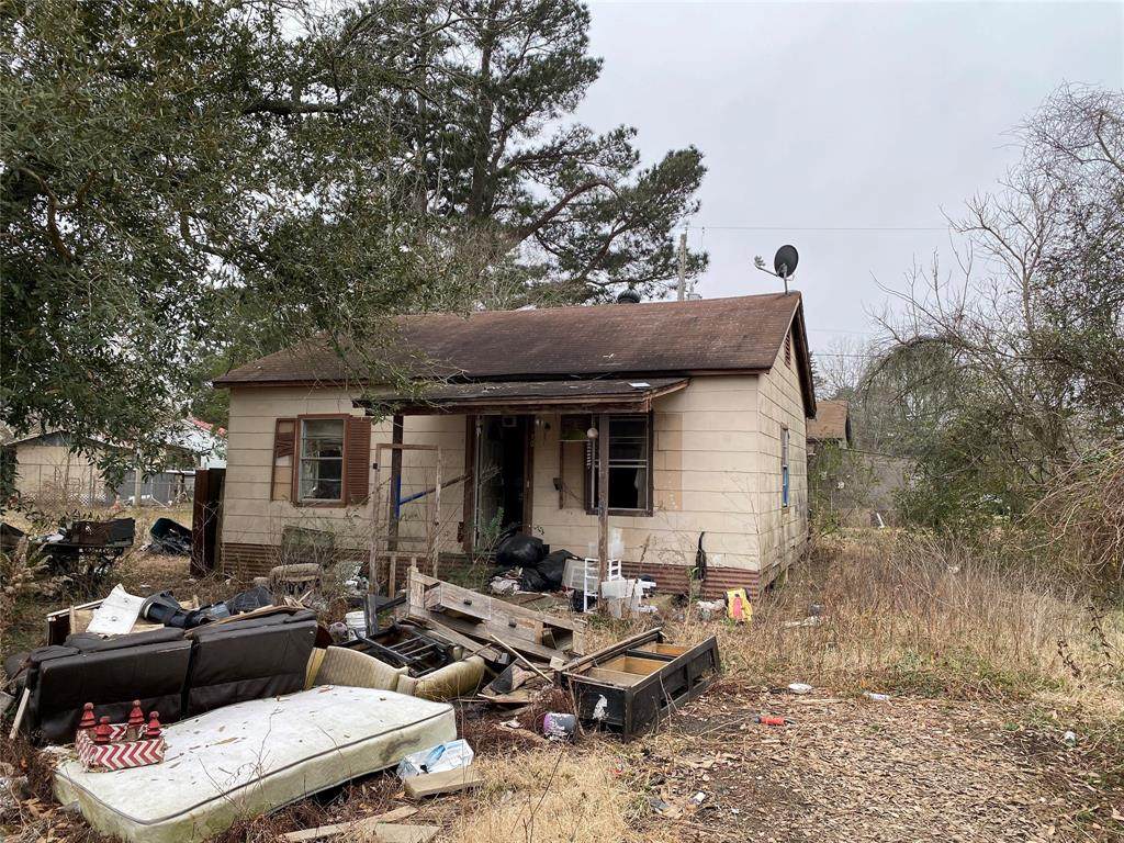 10 Winn Place - Photo 1