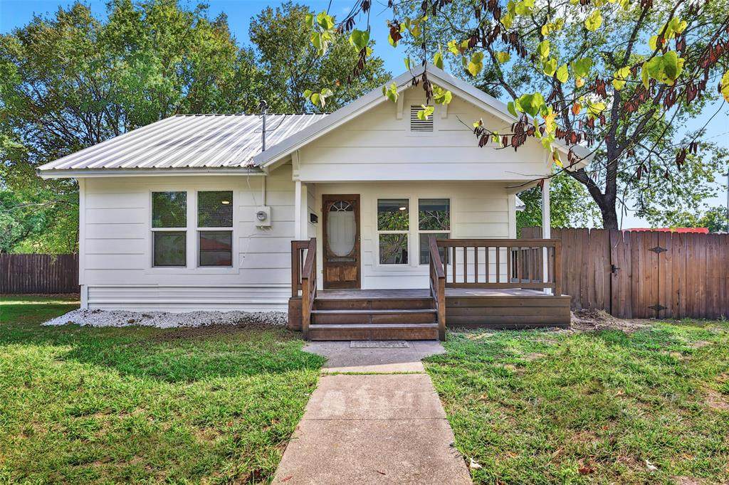 1005 Neal Street - Photo 1