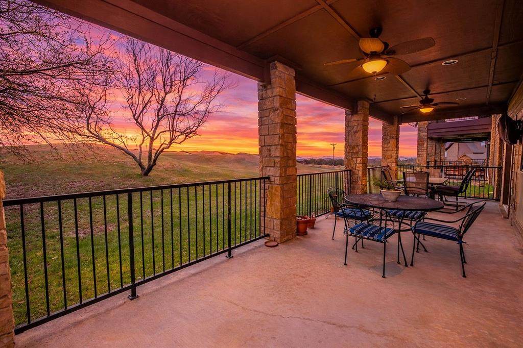 1101 Eagle Point Circle - Photo 1