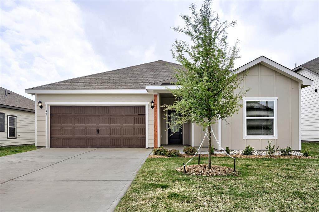 207 Southgate Drive - Photo 1