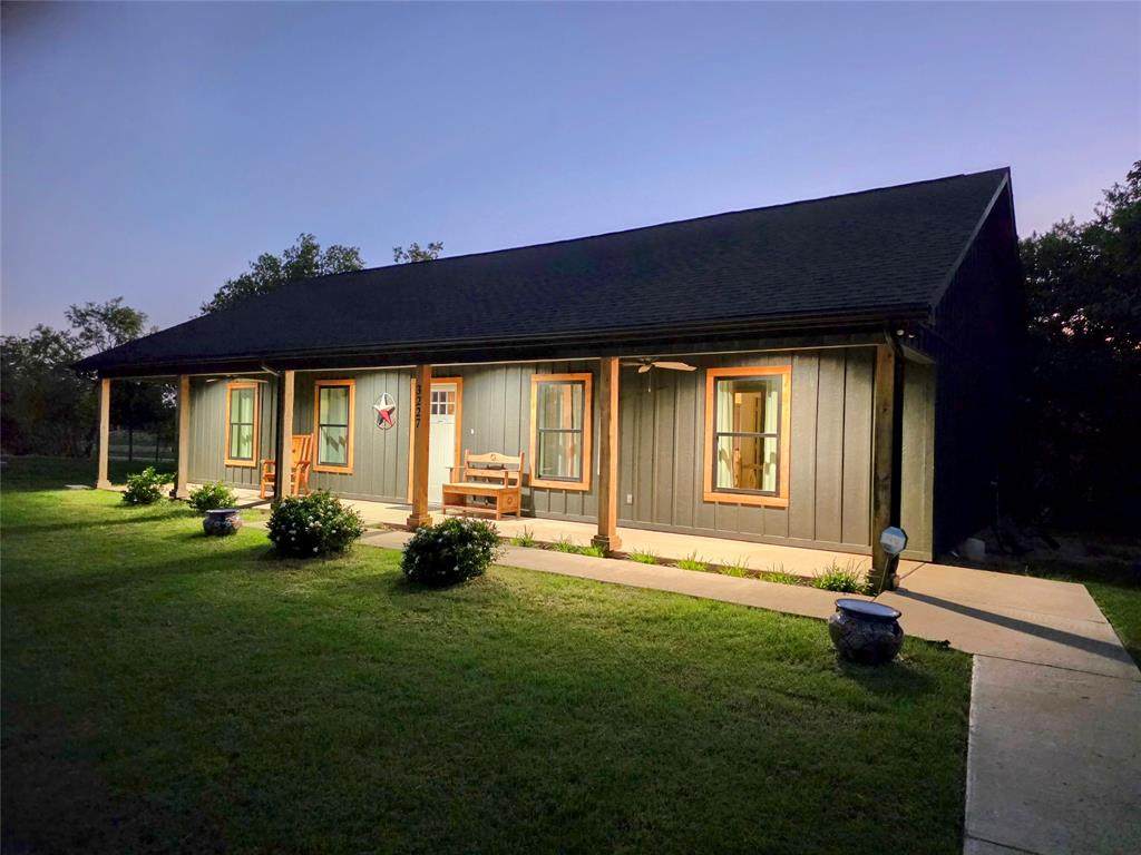 3227 Sunrise Court - Photo 1