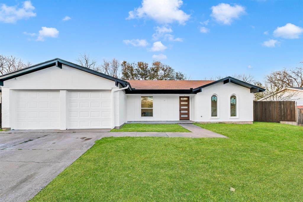 1701 Carla Avenue - Photo 1
