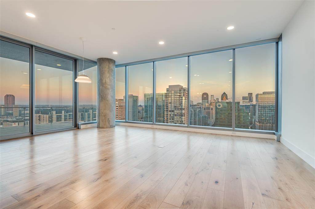 3130 Harwood Street - Photo 1