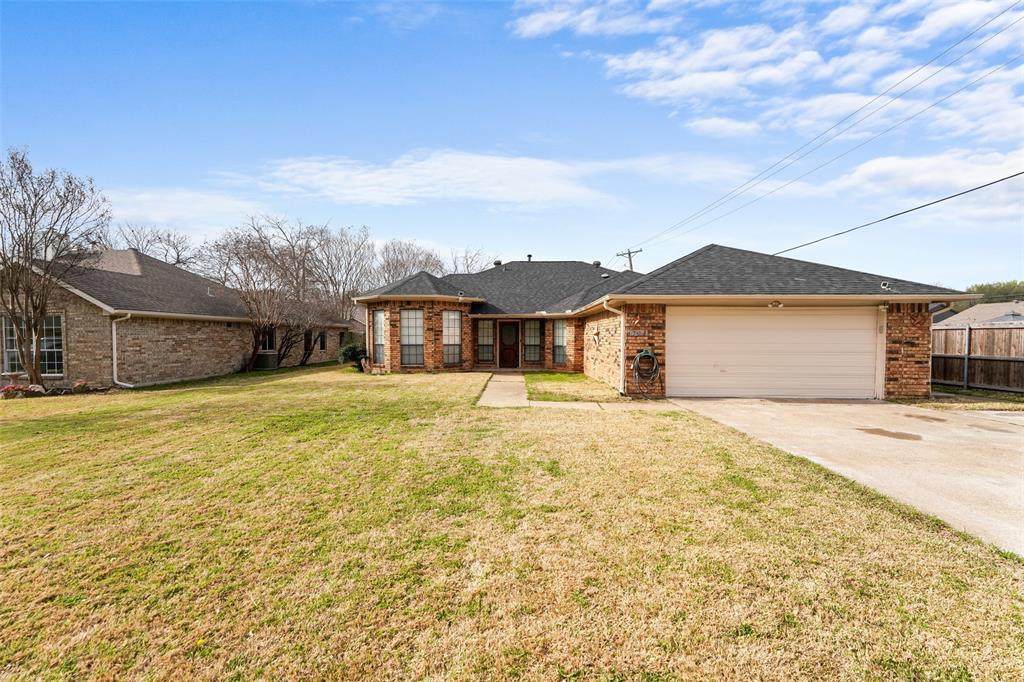 708 Azalea Drive - Photo 1