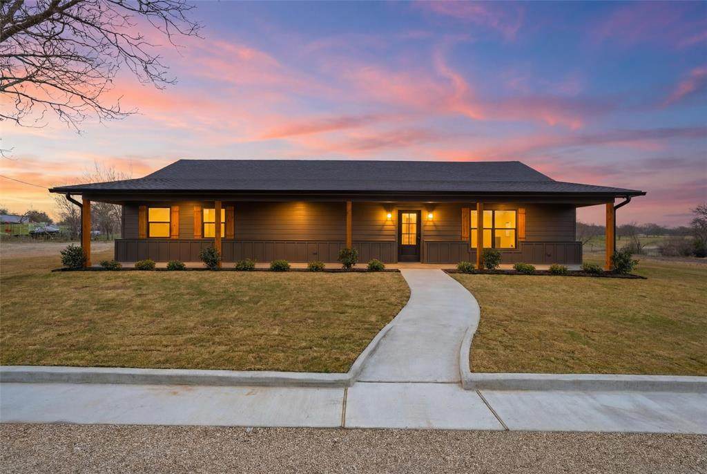 2303 Pilgrim Lane - Photo 1
