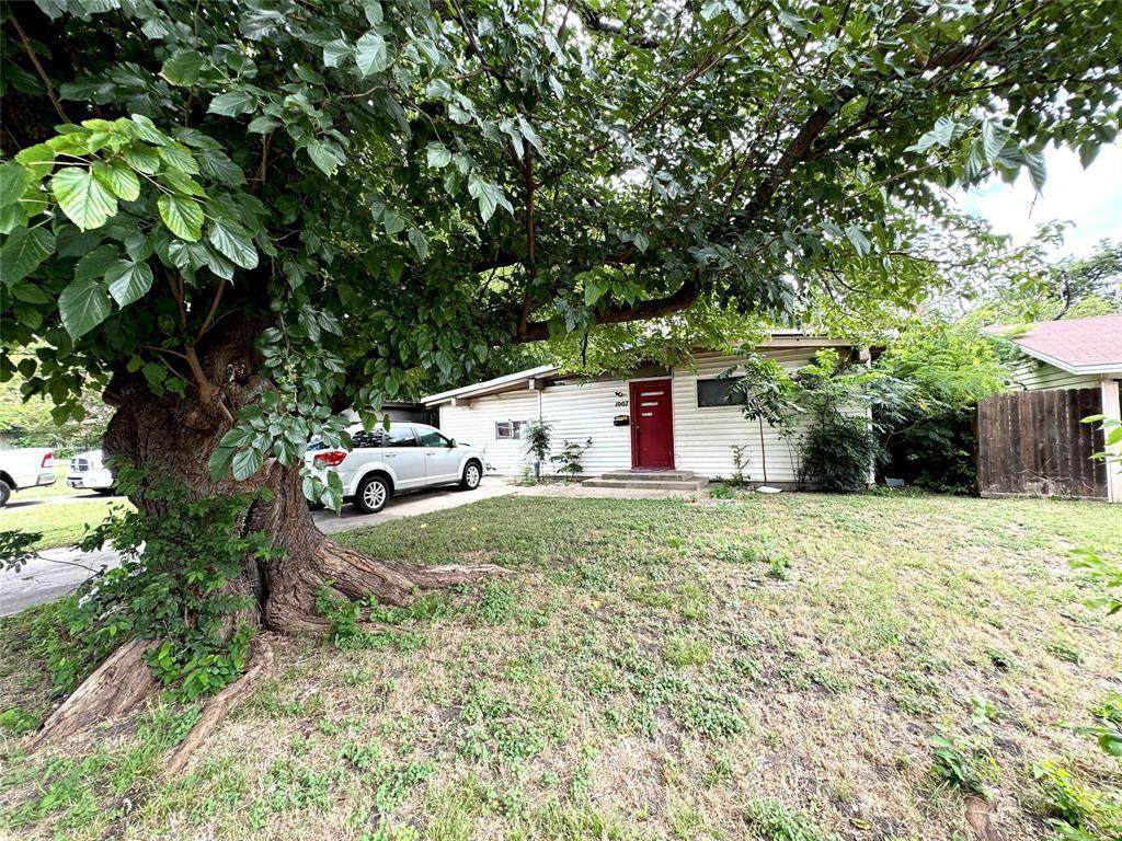 1007 17th Street - Photo 1