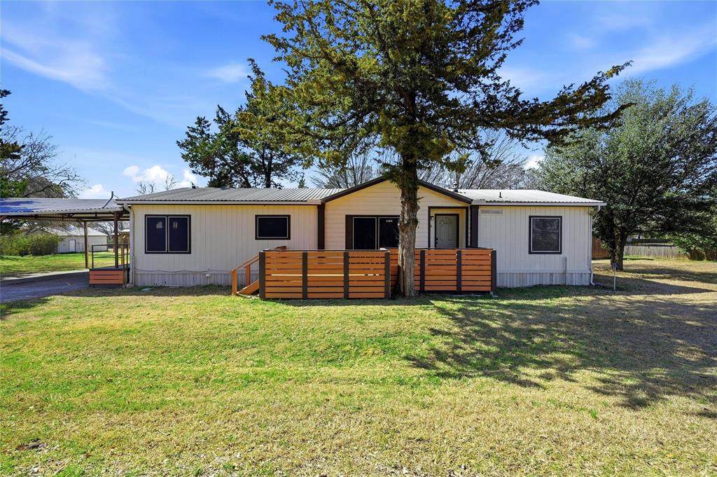 76 Forest Lane - Photo 1