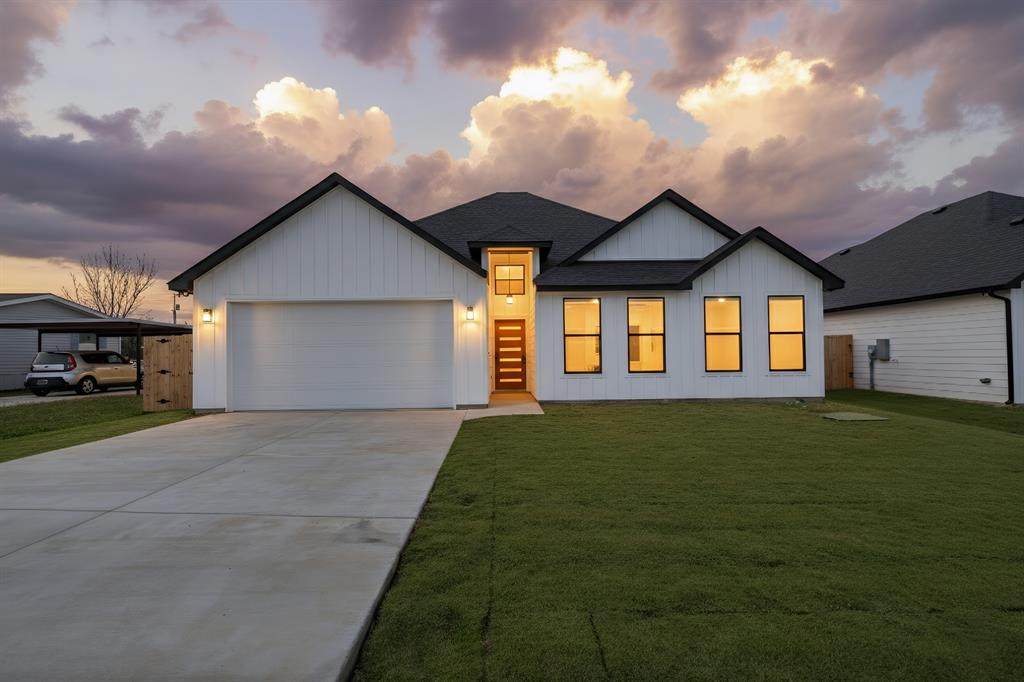 5104 Waterbury Court - Photo 1