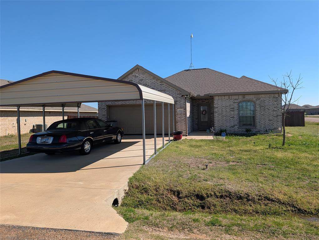 2915 Emma Lane - Photo 1