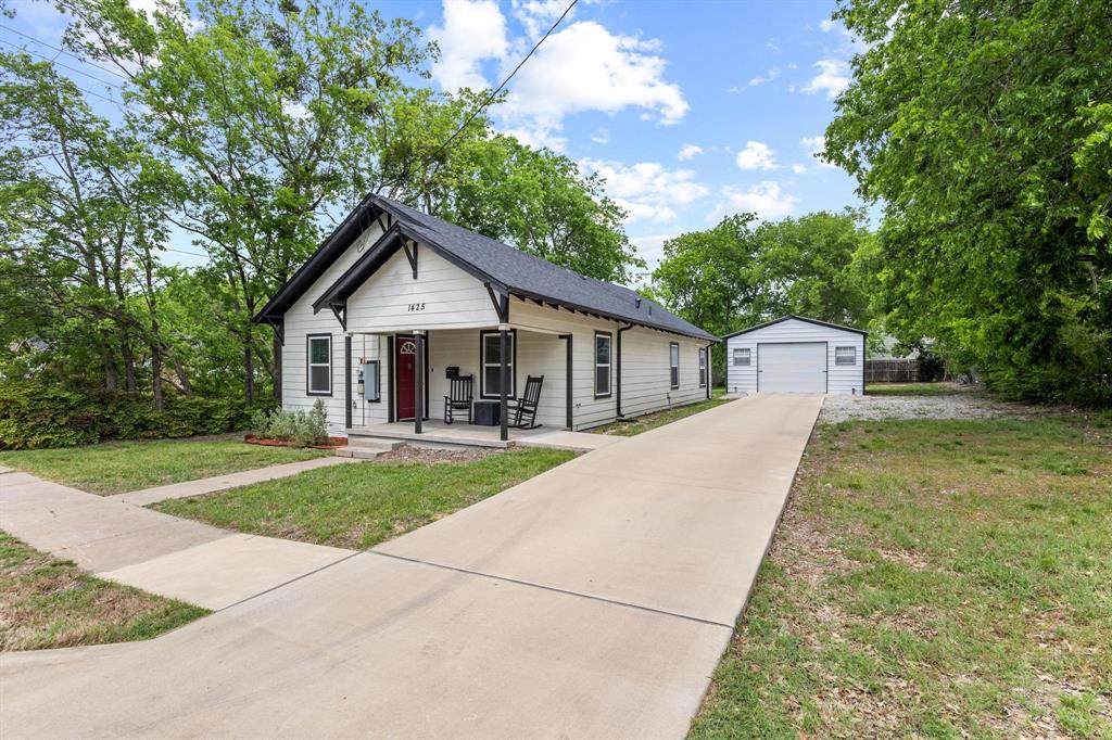 1425 Cherry Street - Photo 1