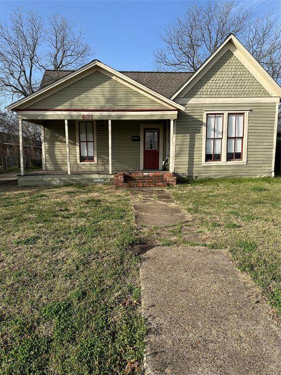 607 Main Street - Photo 1