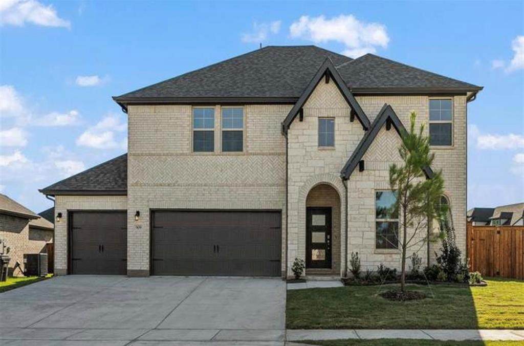 909 Bluebell Street - Photo 1