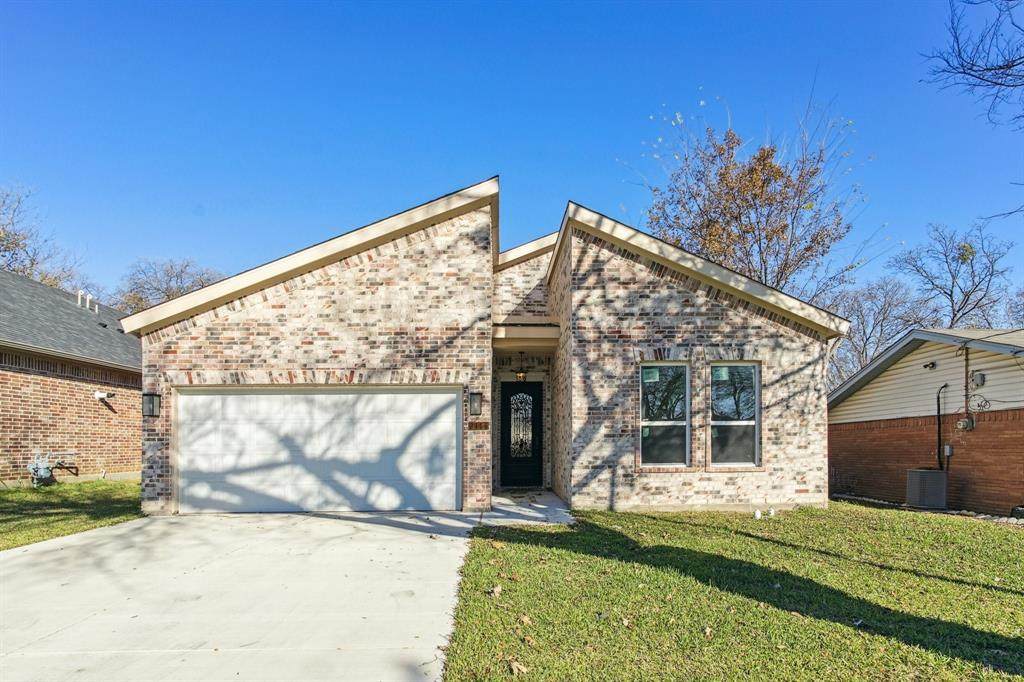 2114 Spikes Street - Photo 1
