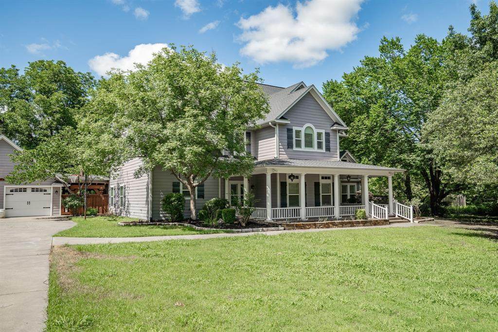 119 College Street - Photo 1