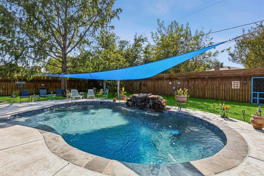 613 Reeves Lane - Photo 1