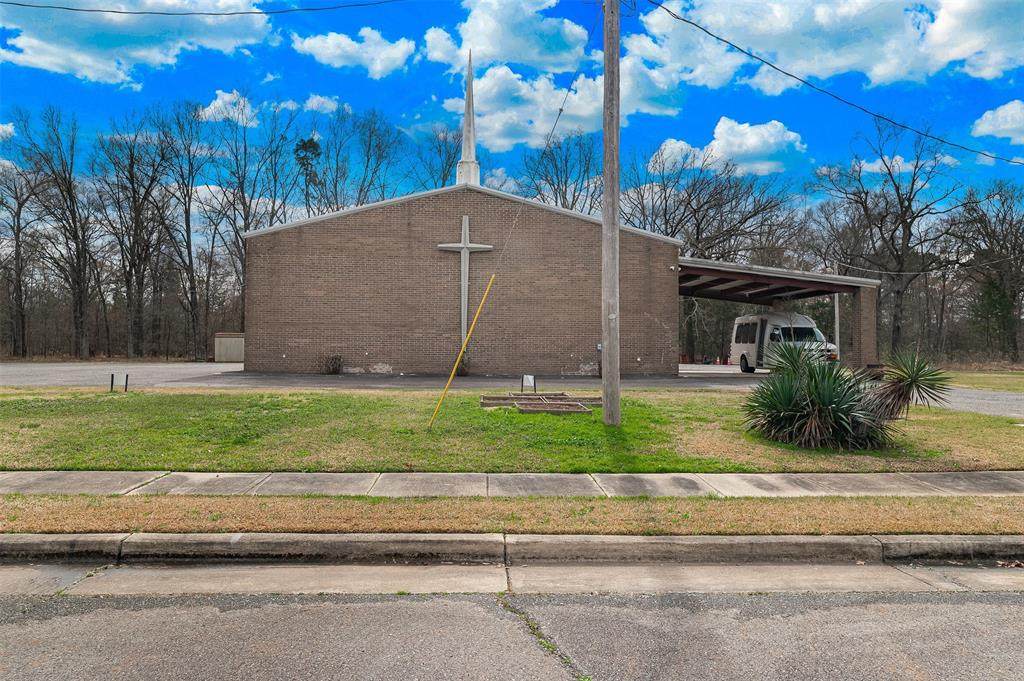 641 Rollins Street - Photo 1