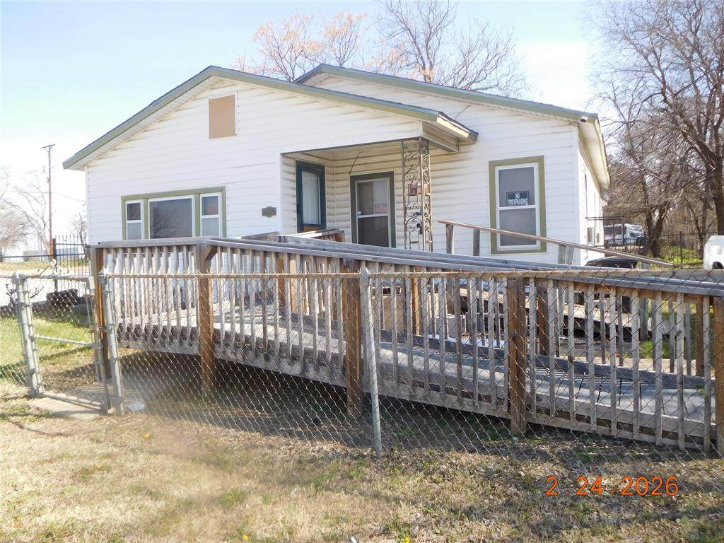 655 Crawford Street - Photo 1