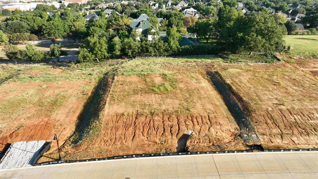 1512 Four Seasons Drive - Photo 1