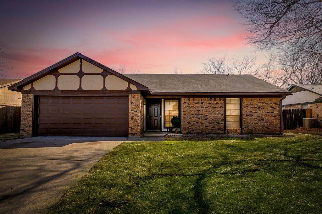 1812 Briar Run - Photo 1