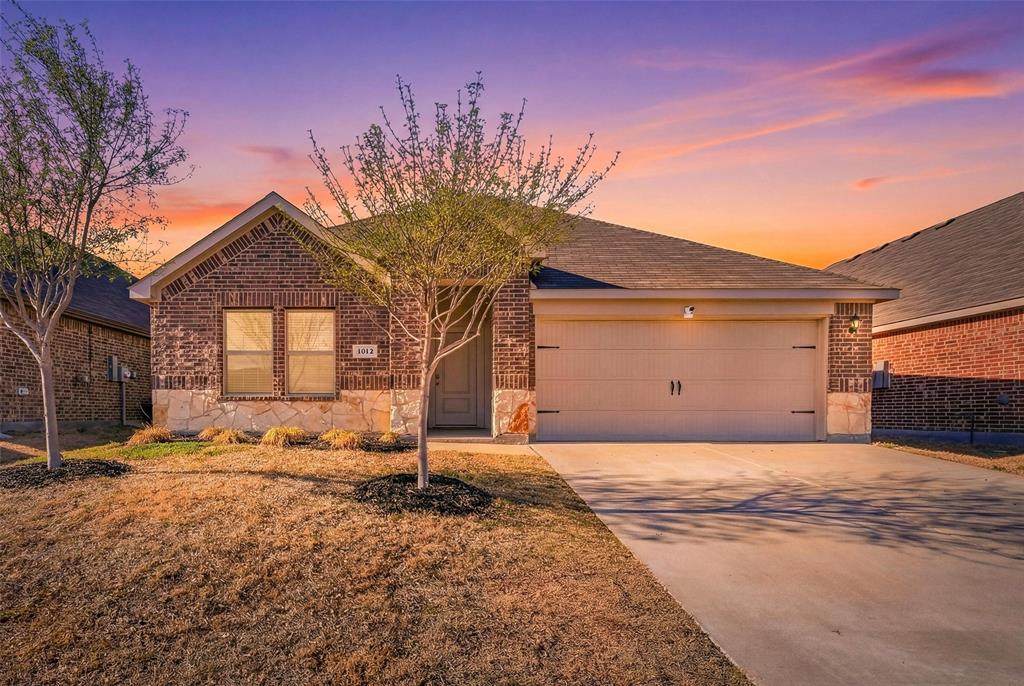 1012 Grand View Drive - Photo 1