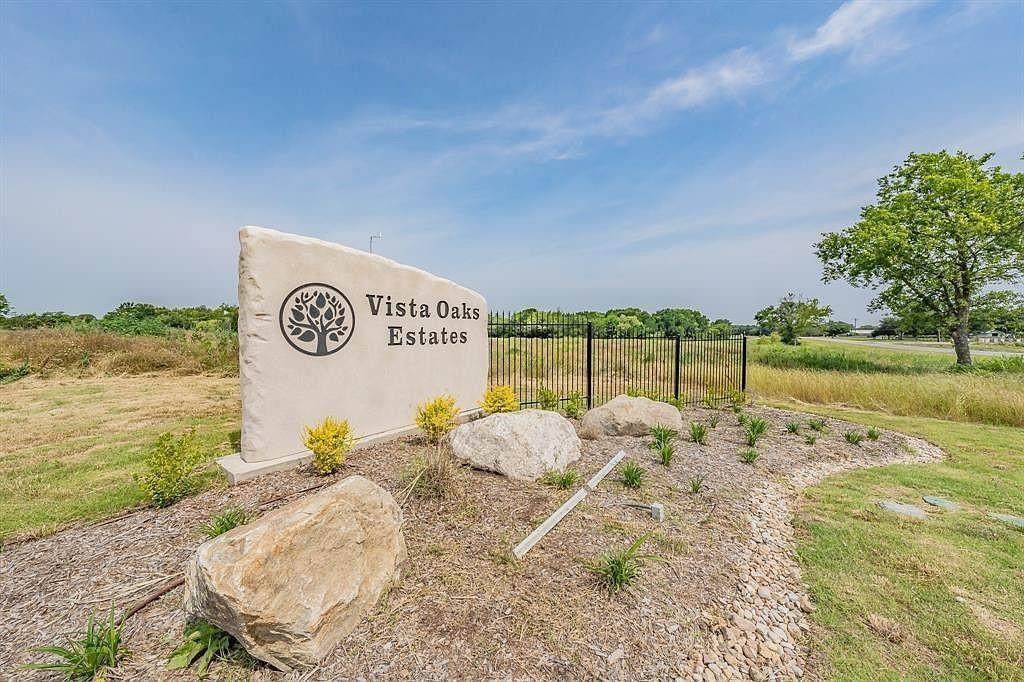 4058 Vista Oak Drive - Photo 1