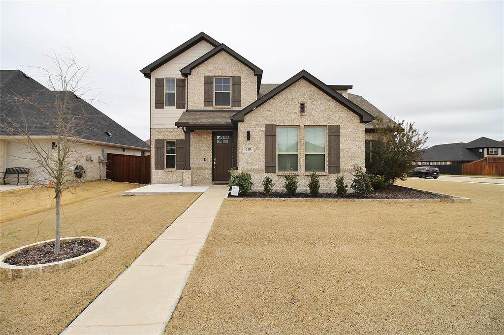 218 Mockingbird Drive - Photo 1
