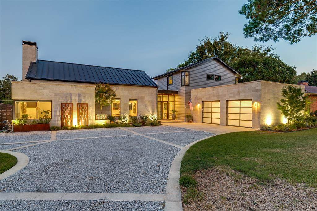 8446 Santa Clara Drive - Photo 1