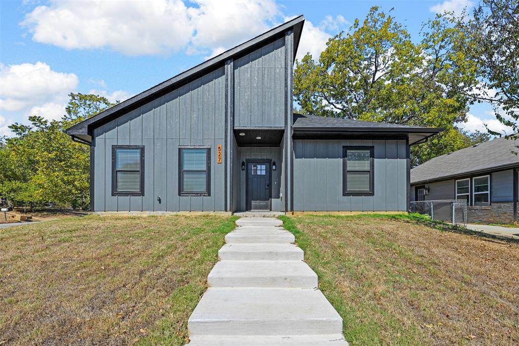 527 Walker Street - Photo 1