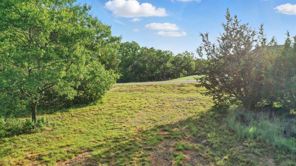 229 Latigo Way - Photo 1