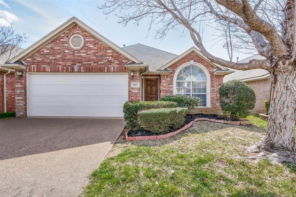 402 Horse Shoe Drive - Photo 1