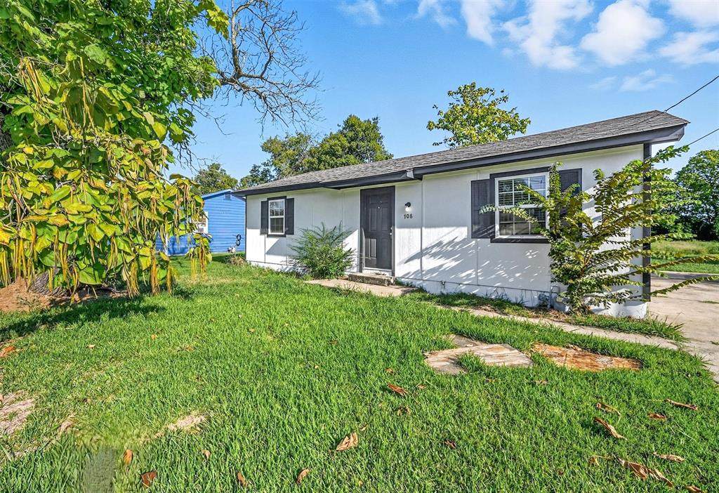 708 Union Avenue - Photo 1