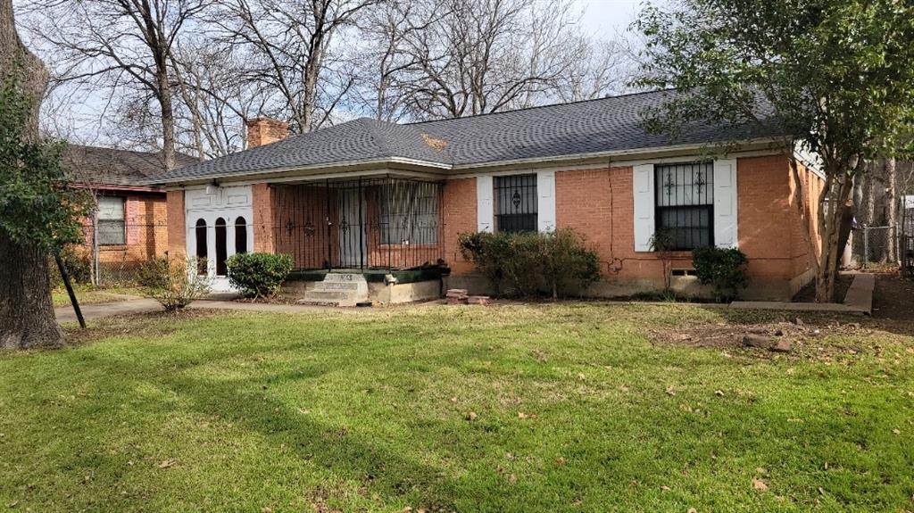 1251 Pentagon Parkway - Photo 1