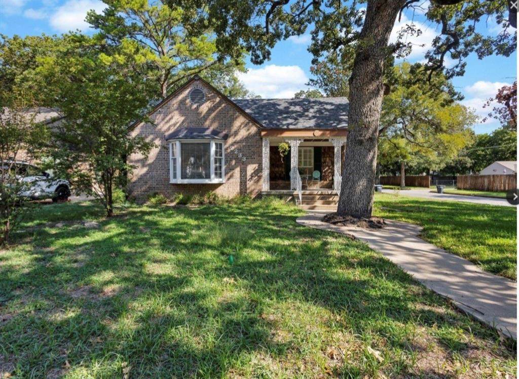 2233 Goldenrod Avenue - Photo 1