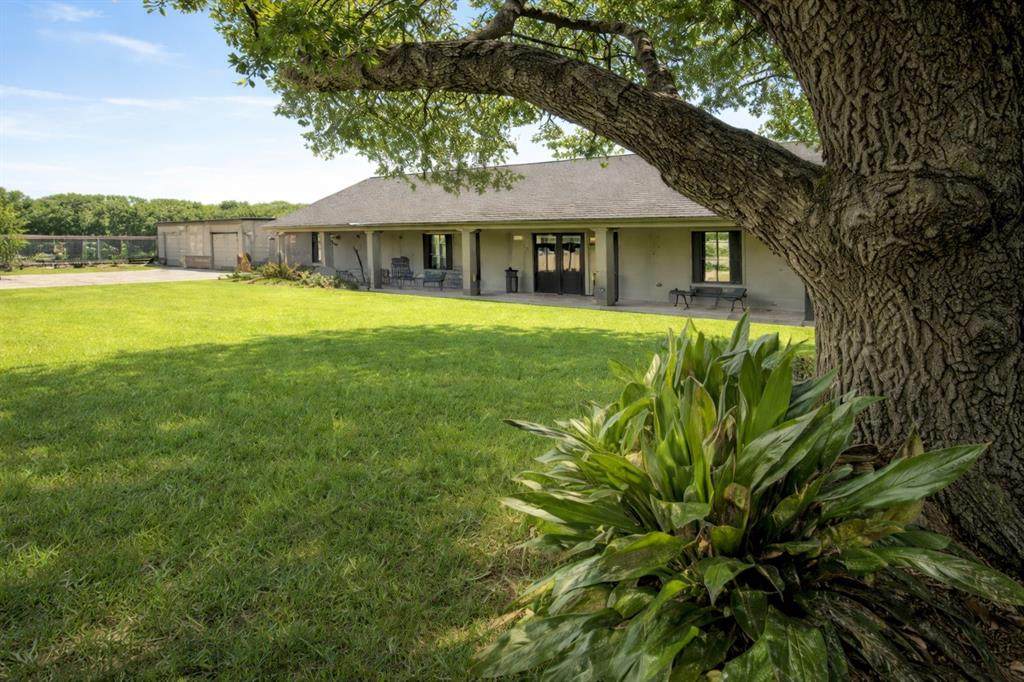 1083 Holmes Drive - Photo 1
