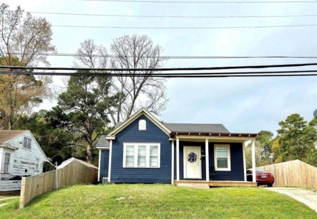 2812 Elm Street - Photo 1