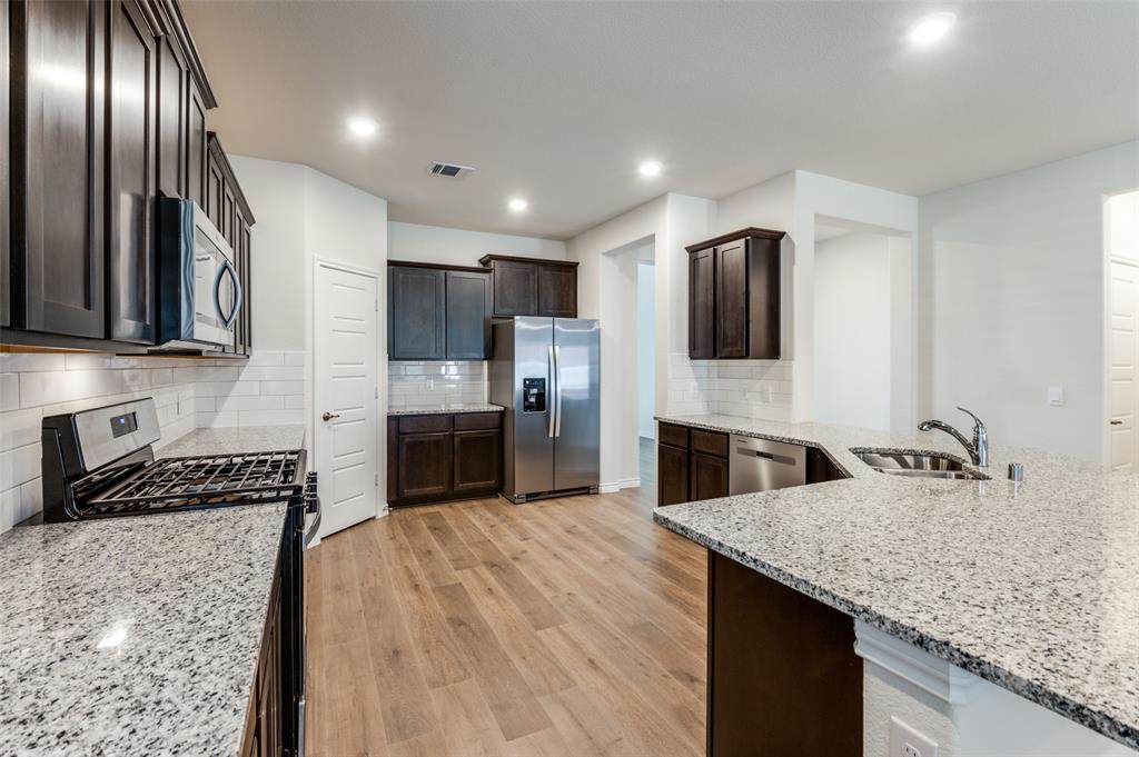 7221 Headingham Way - Photo 1