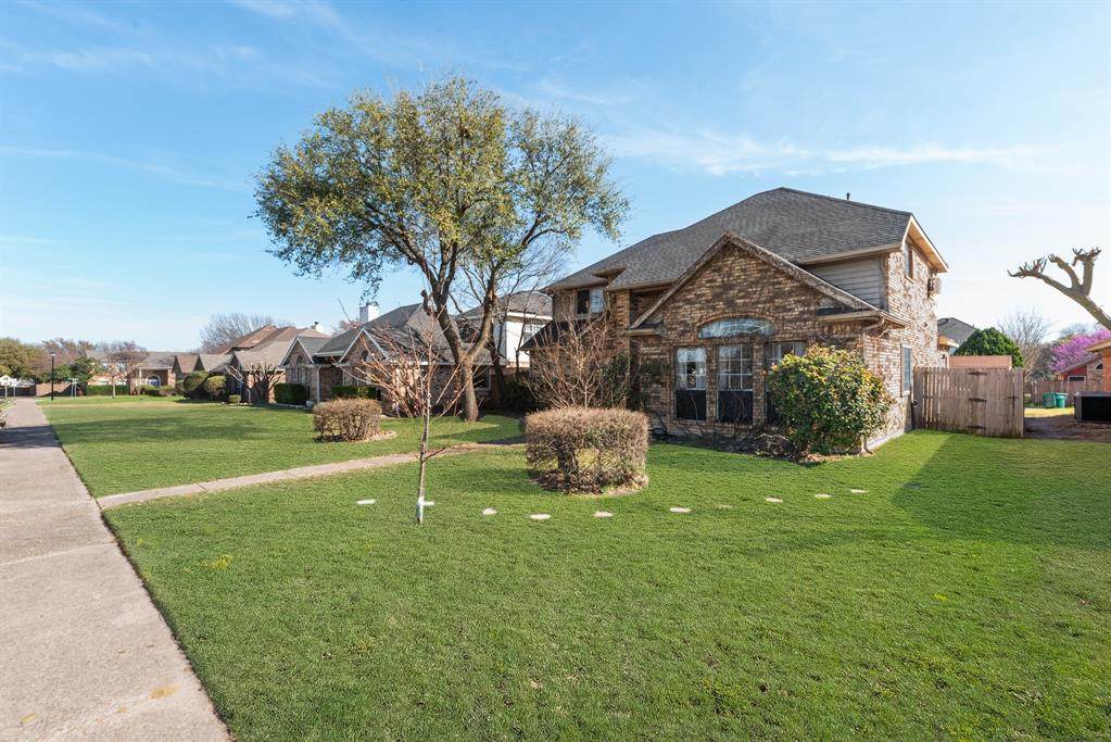 608 Fuller Drive - Photo 1