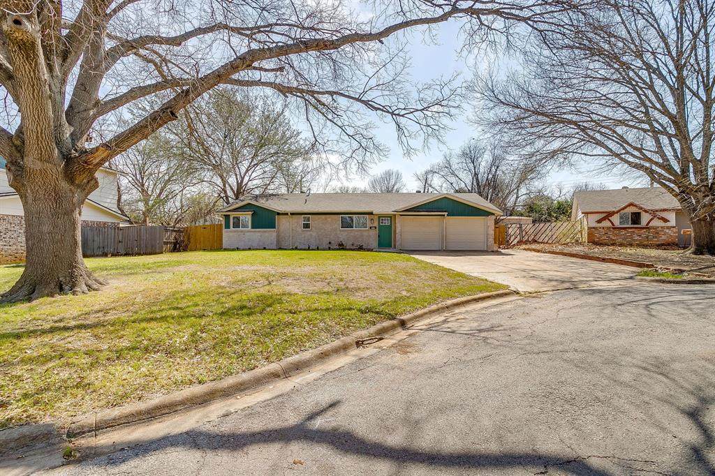 309 Sundown Court - Photo 1