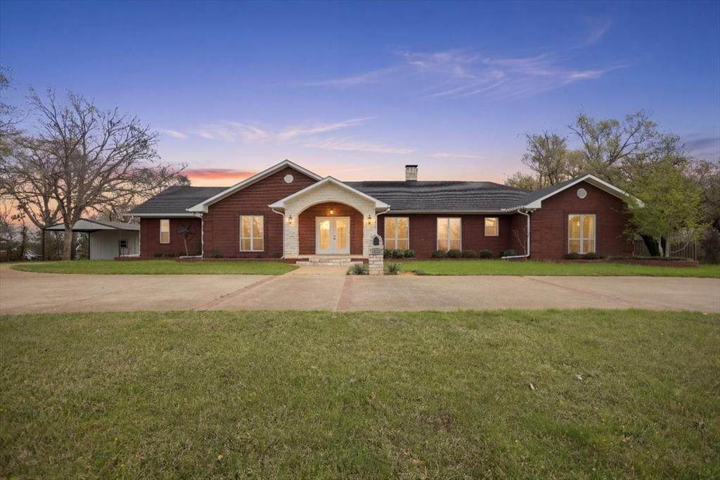 1609 Old Nacogdoches Road - Photo 1