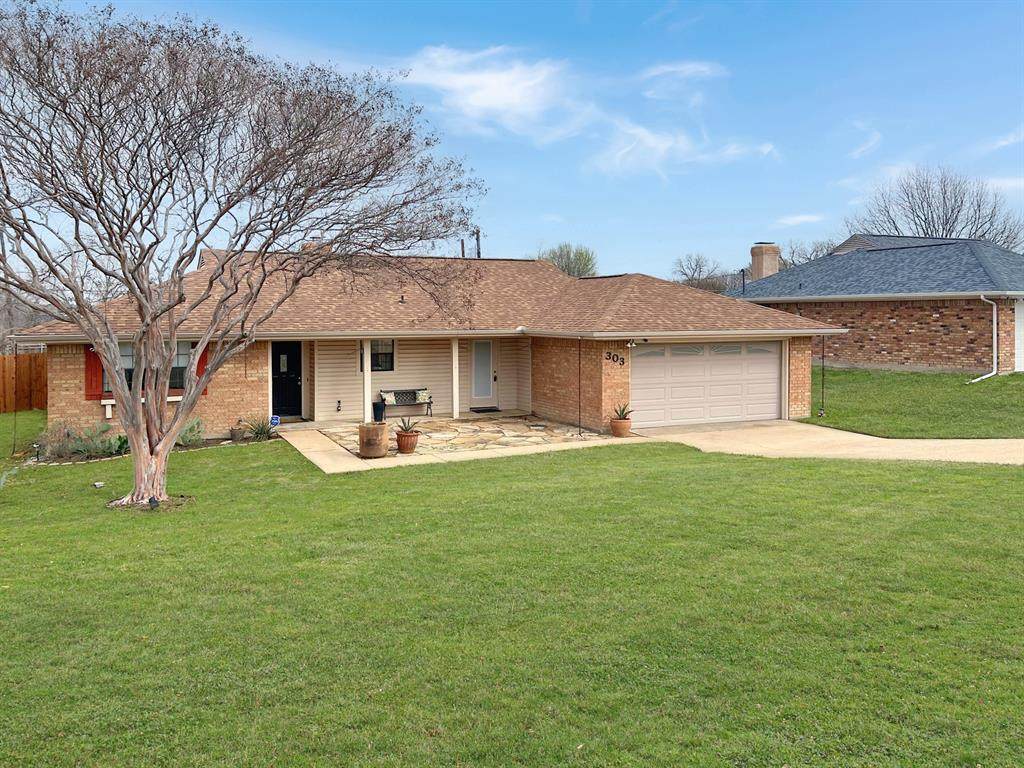 303 6th Street - Photo 1