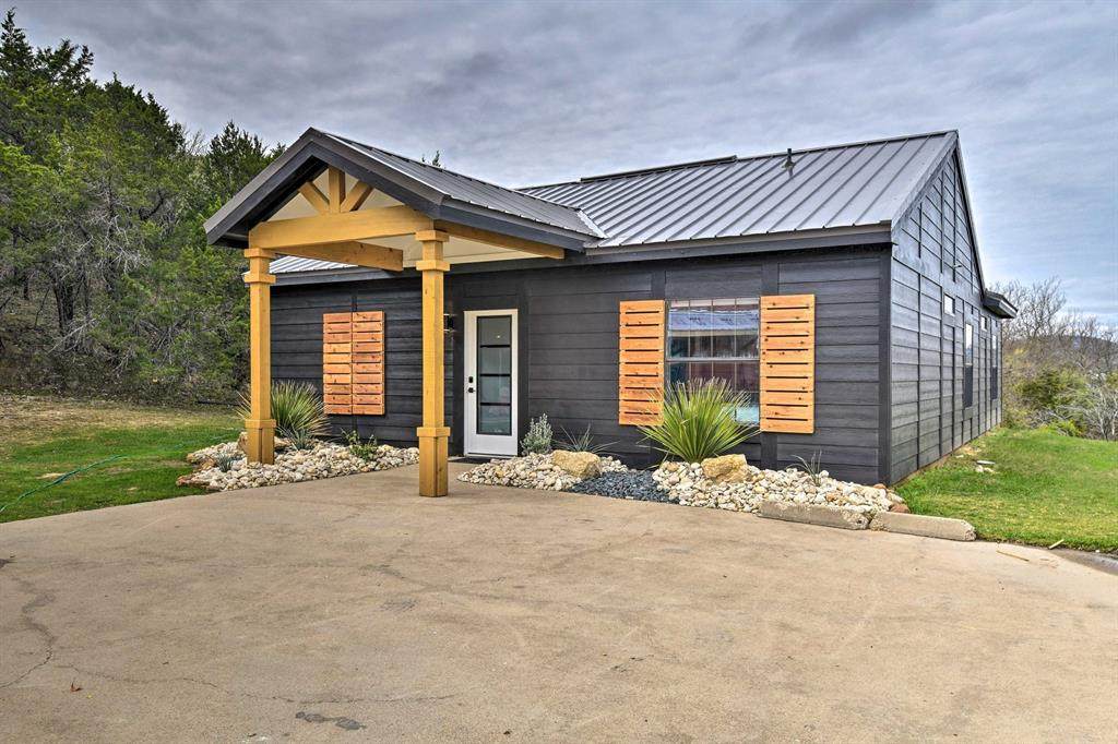 1782 Fm 2951 - Photo 1