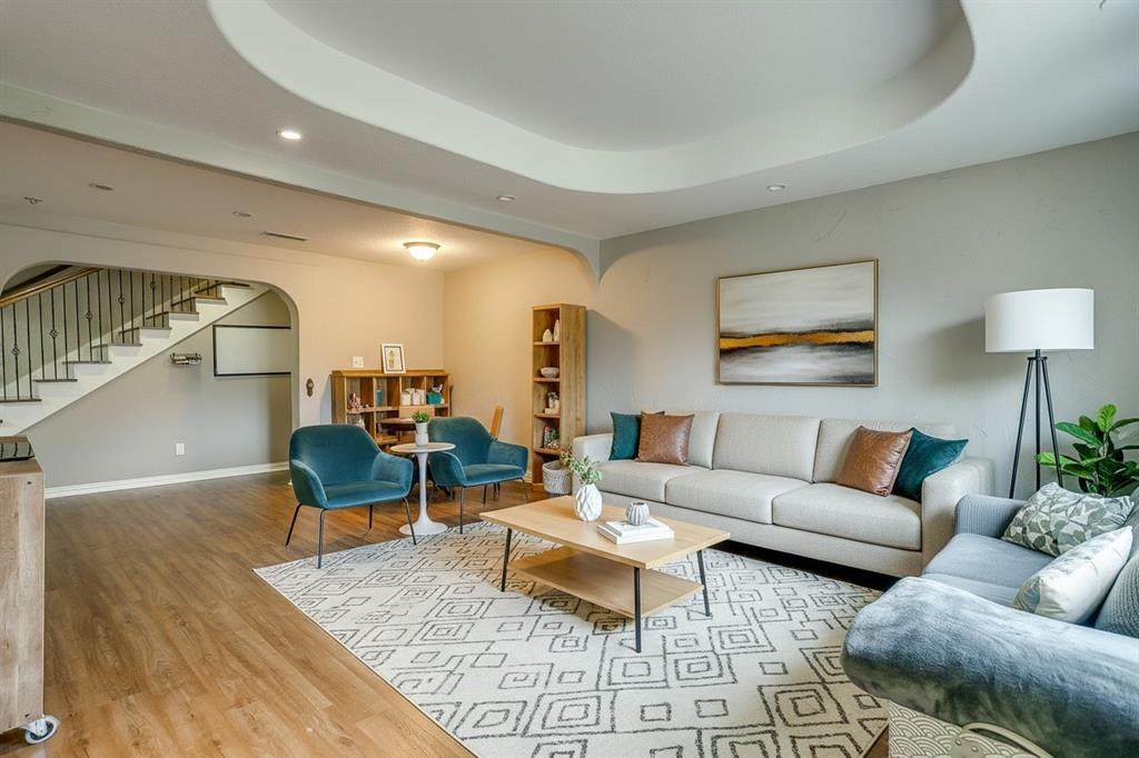 5305 Morley Avenue - Photo 1